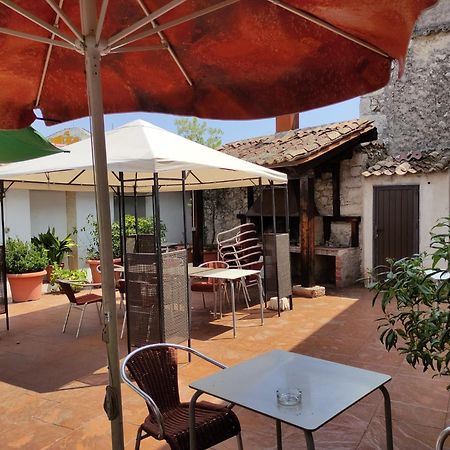 Apartamentos Turisticos Los Abuelos Montemayor de Pililla Exteriör bild